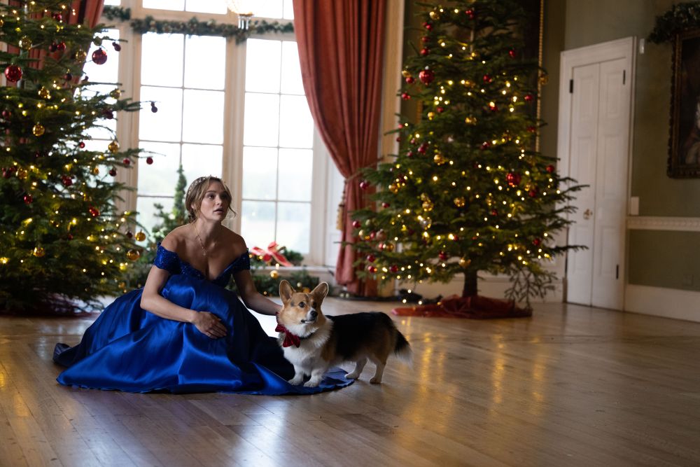 Reckless-Pictures-movie-A-Royal-Corgi-Christmas